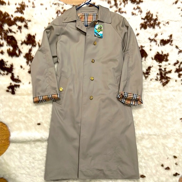 Vintage 1980s Burberry trench coat - Picture 1 of 7
